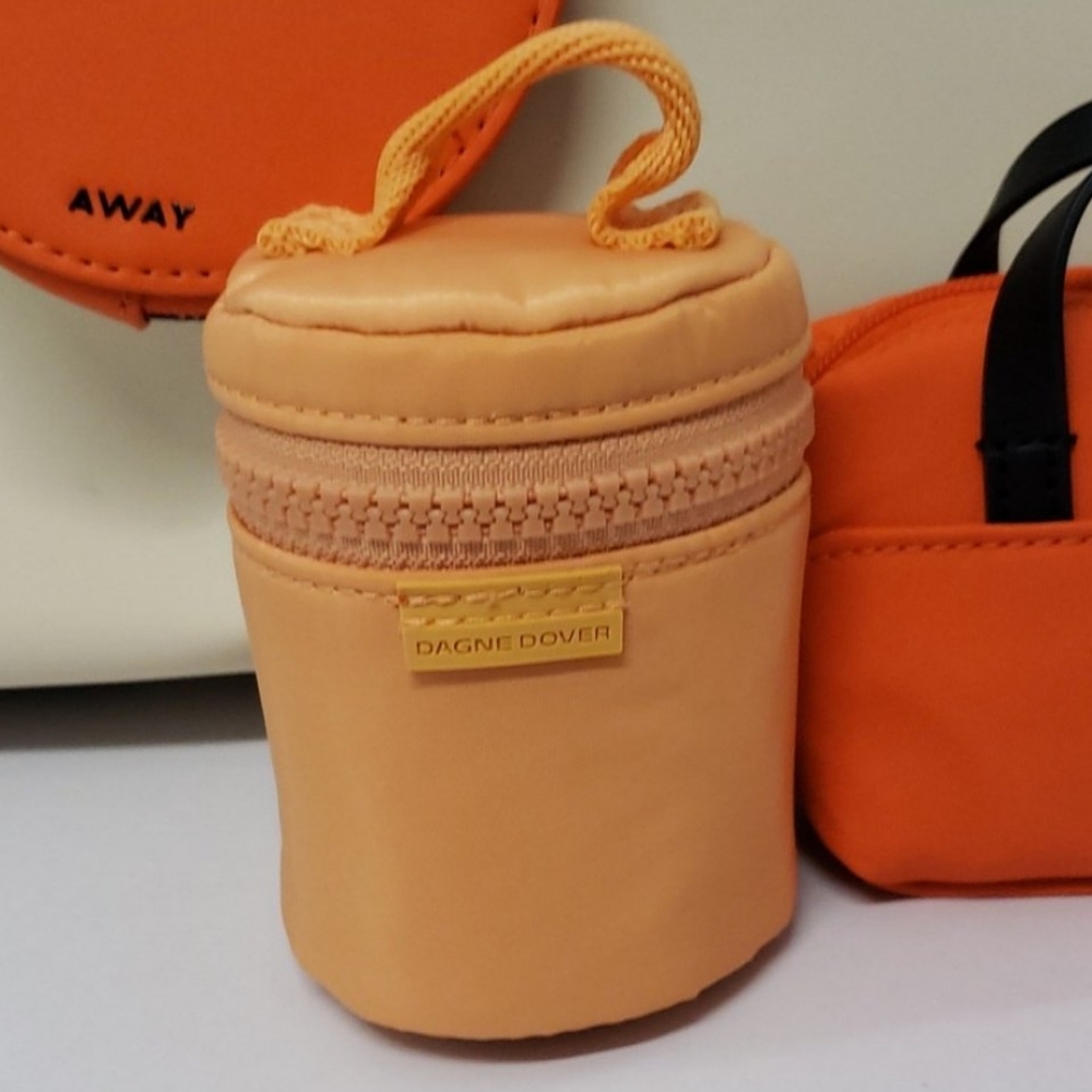 🧡Dagne Dover MILA Keychain bag in limited edition color Tangerine Dream NWT